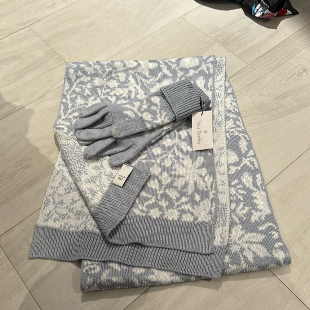 Vera Bradley scarf and glove set